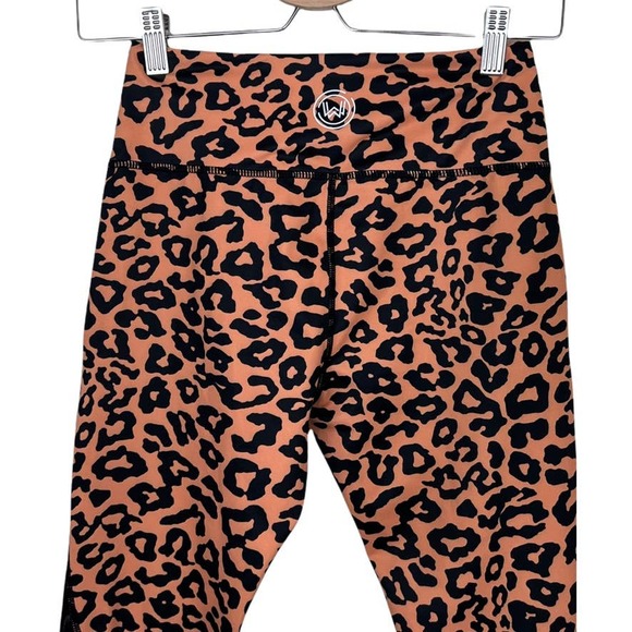 What Waist ThermaTech Body Sculpt Leggings in Leopard Print Size Small - Picture 7 of 10